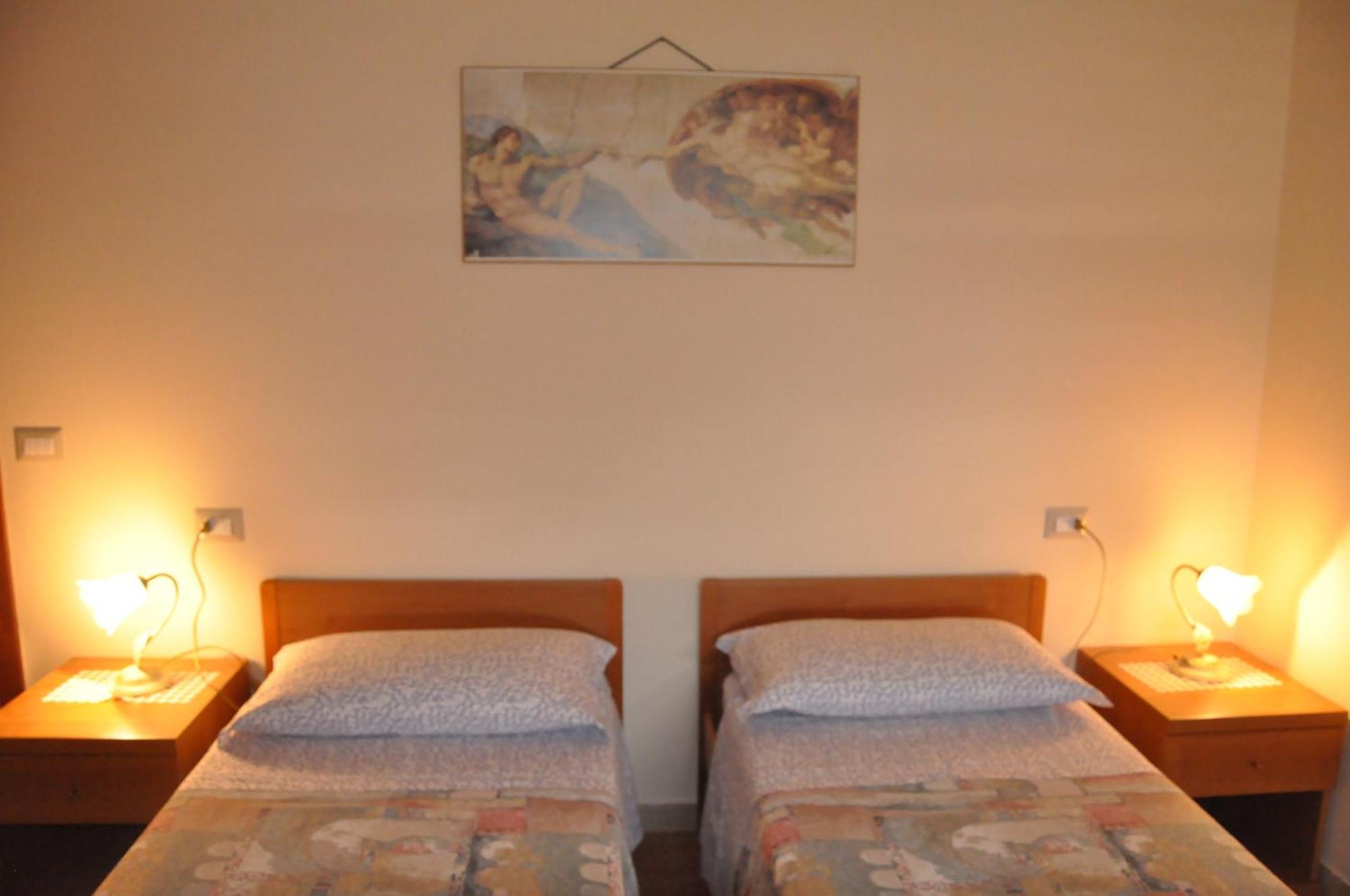 Agriturismo Le Castellare Монтемонако Экстерьер фото